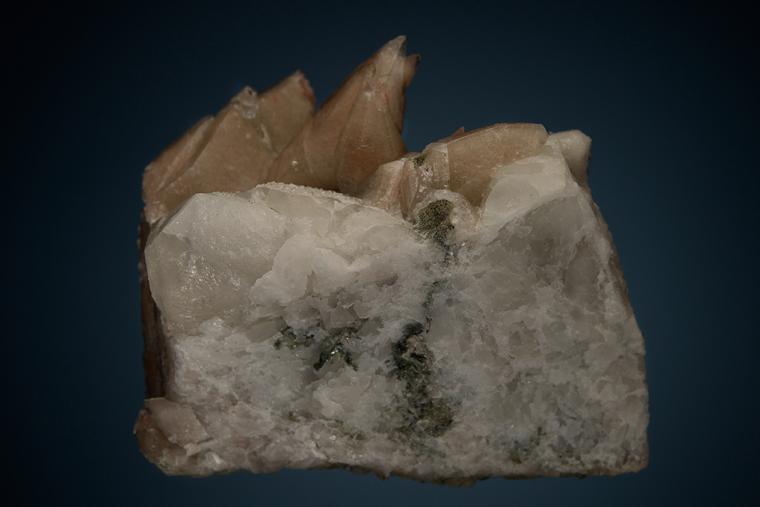 CALCITE on QUARTZ