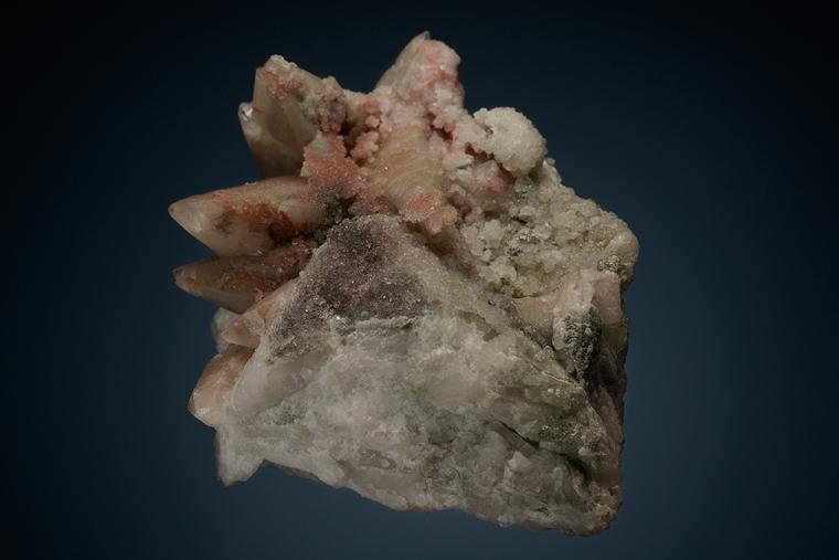 CALCITE on QUARTZ