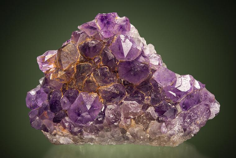 QUARTZ var. Amethyst
