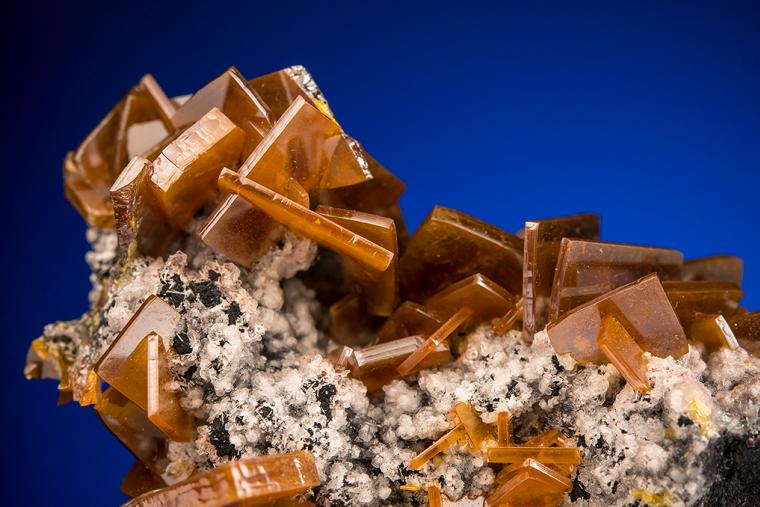 WULFENITE