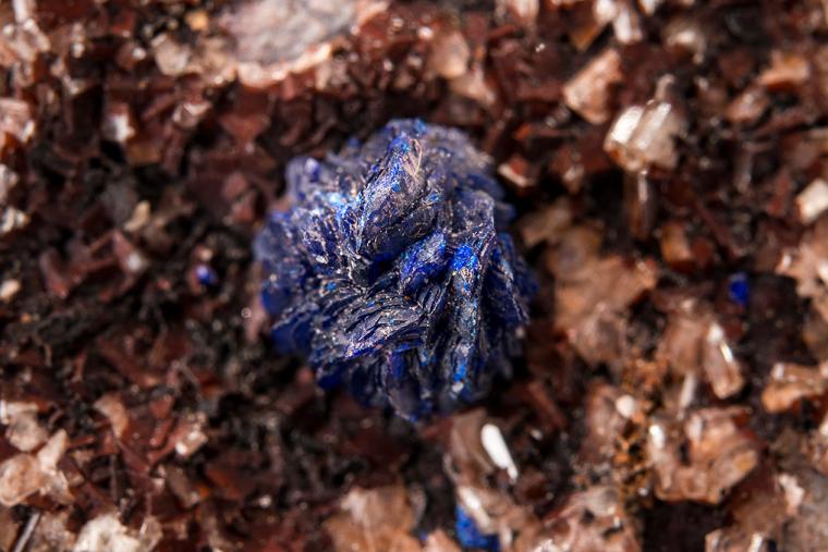 AZURITE on BARITE