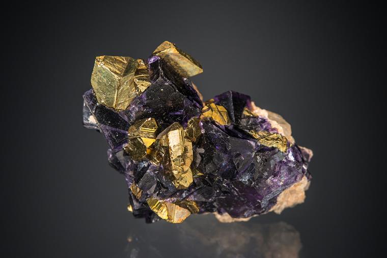 CHALCOPYRITE with FLUORITE