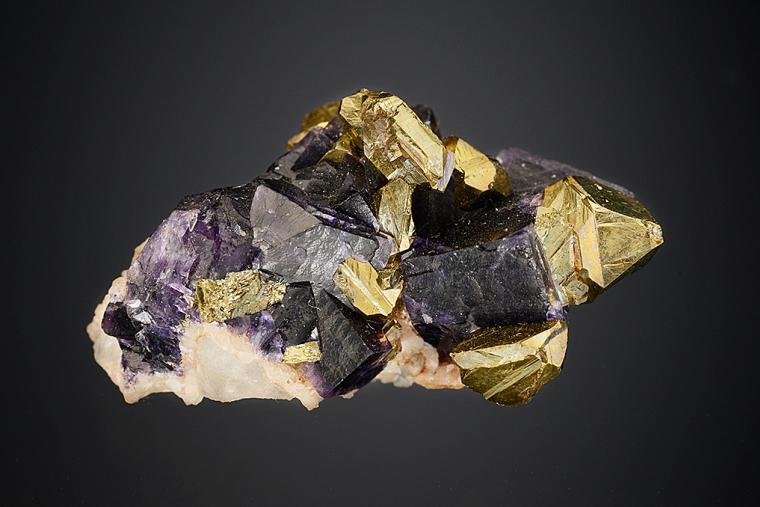 CHALCOPYRITE with FLUORITE
