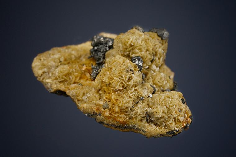 ACANTHITE on SIDERITE