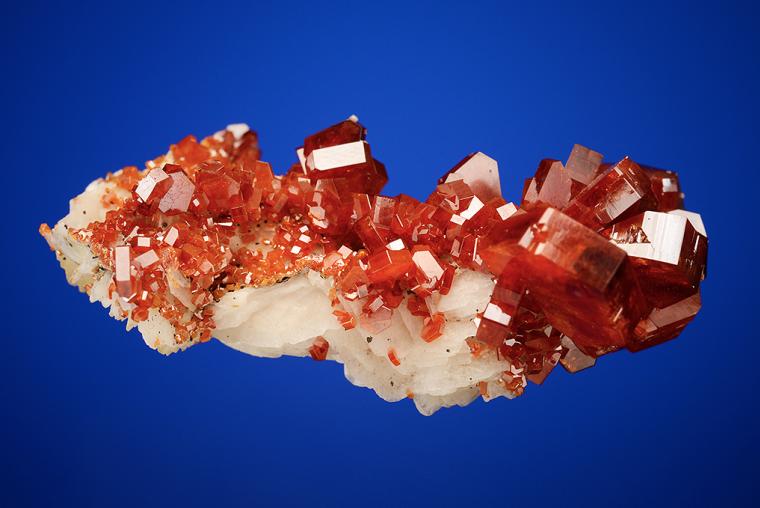VANADINITE on BARITE