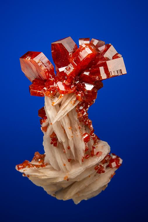 VANADINITE on BARITE