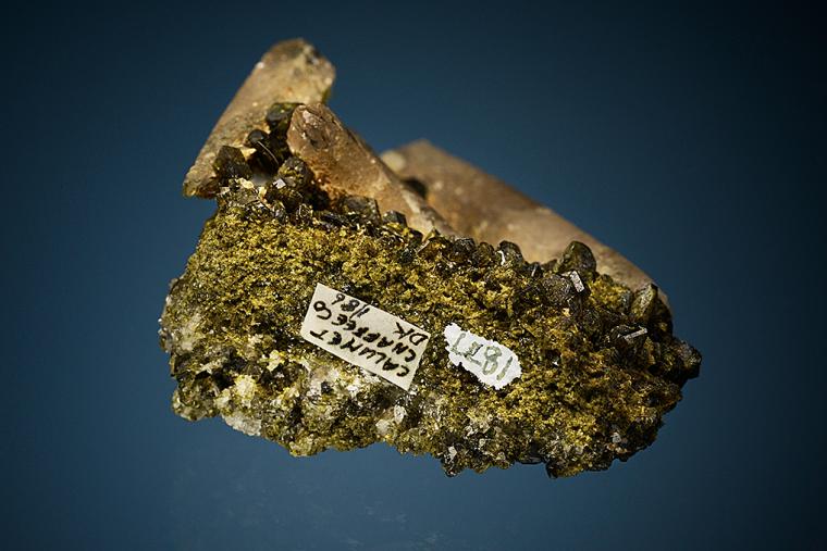 QUARTZ on EPIDOTE