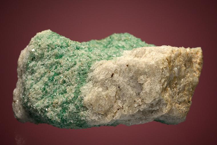 MUSCOVITE var. Fuchsite