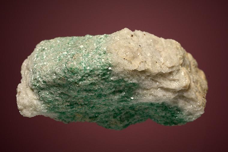 MUSCOVITE var. Fuchsite