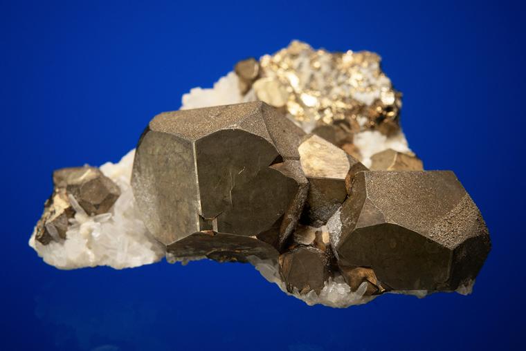 PYRITE on QUARTZ