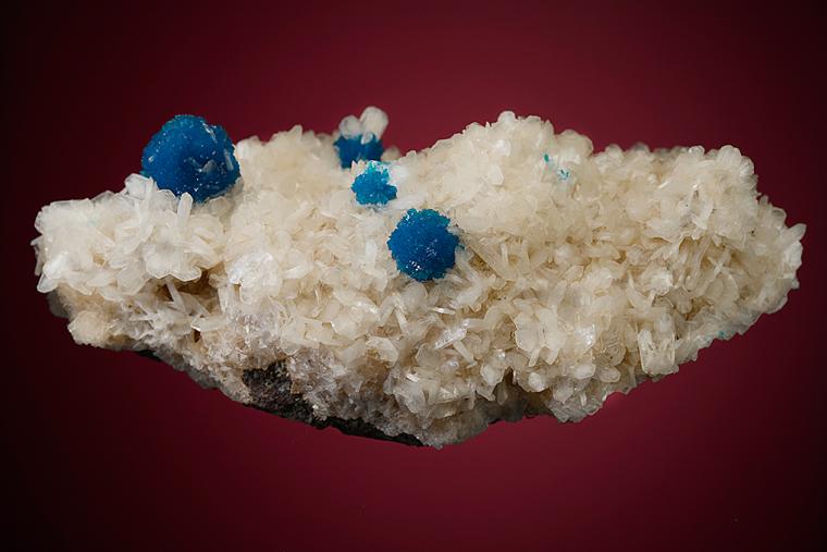 CAVANSITE on STILBITE
