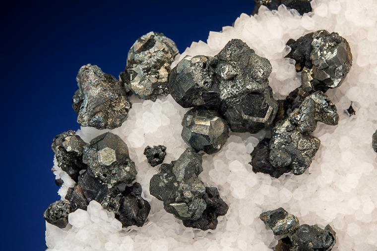 TENNANTITE / TETRAHEDRITE on QUARTZ