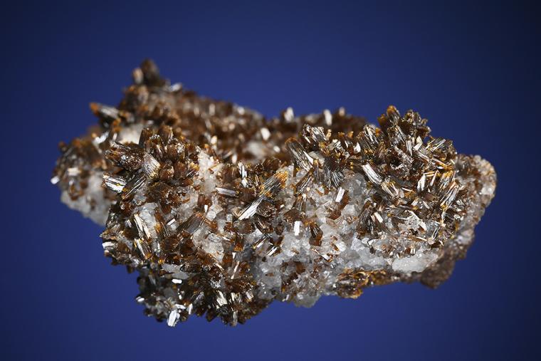 VANADINITE on CALCITE