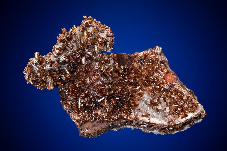 VANADINITE on CALCITE