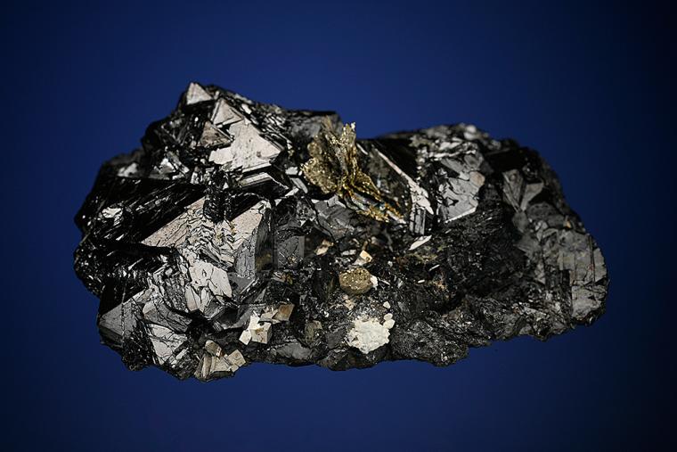 SPHALERITE with PYRITE after PYRRHOTITE