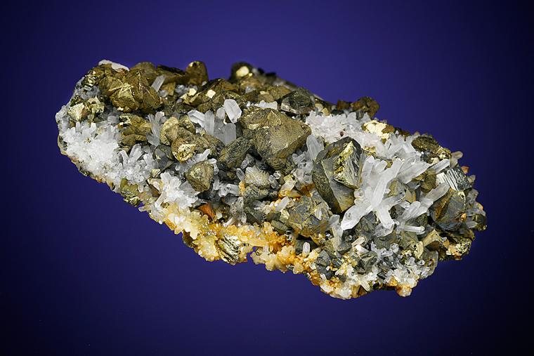 CHALCOPYRITE with QUARTZ