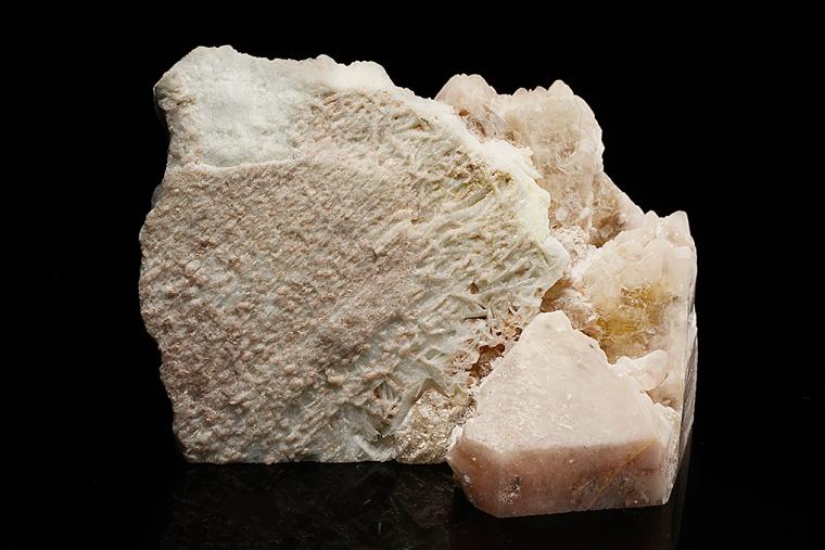 BERYL var. Morganite on ALBITE var. Cleavelandite and QUARTZ