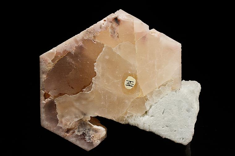 BERYL var. Morganite on ALBITE var. Cleavelandite and QUARTZ