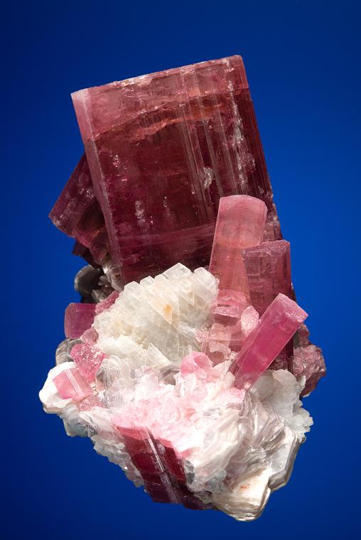 ELBAITE with LEPIDOLITE and ALBITE var. Cleavelandite