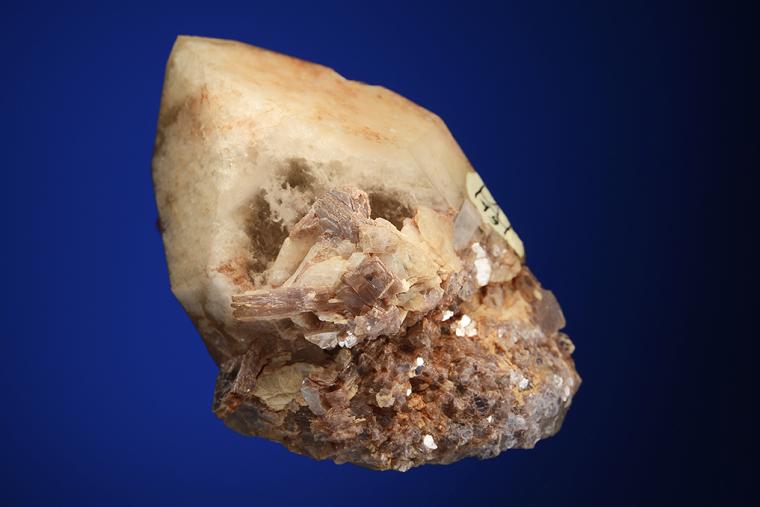 ELBAITE with LEPIDOLITE on QUARTZ