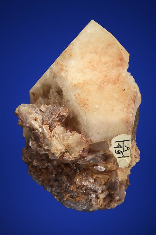 ELBAITE with LEPIDOLITE on QUARTZ