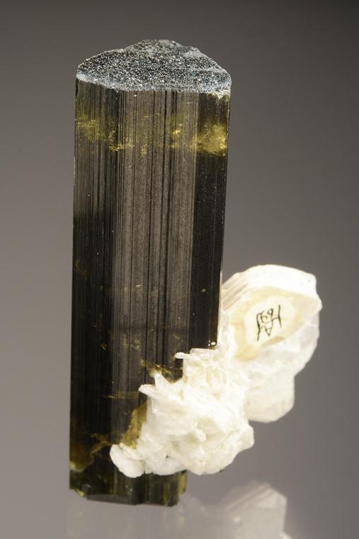 ELBAITE with MICA and ALBITE var. Cleavelandite