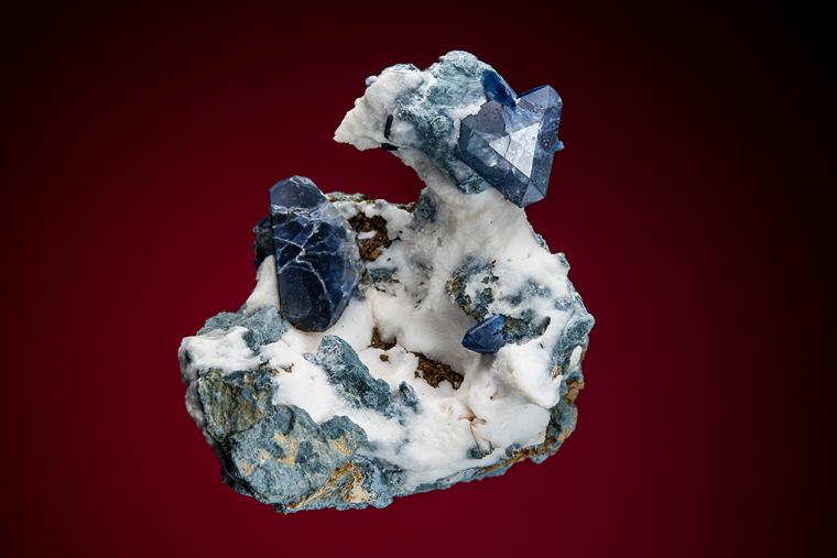 BENITOITE
