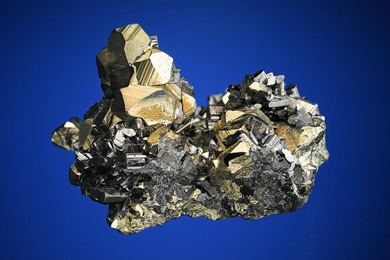 ENARGITE on PYRITE