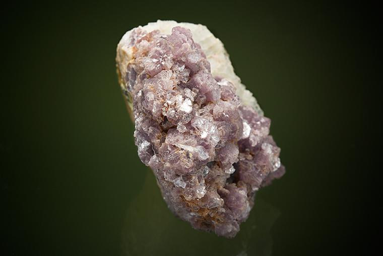 LEPIDOLITE with ALBITE var. Cleavelandite