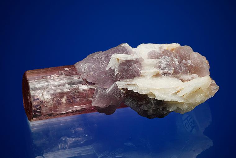 ELBAITE with LEPIDOLITE and ALBITE var. Cleavelandite