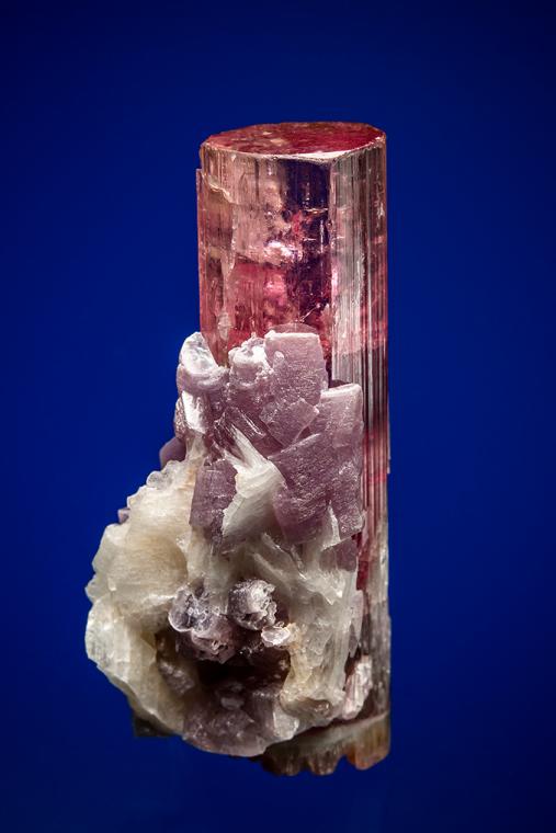 ELBAITE with LEPIDOLITE and ALBITE var. Cleavelandite
