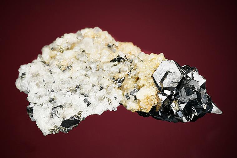 SPHALERITE with CALCITE