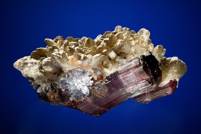 STILBITE on ELBAITE and LEPIDOLITE