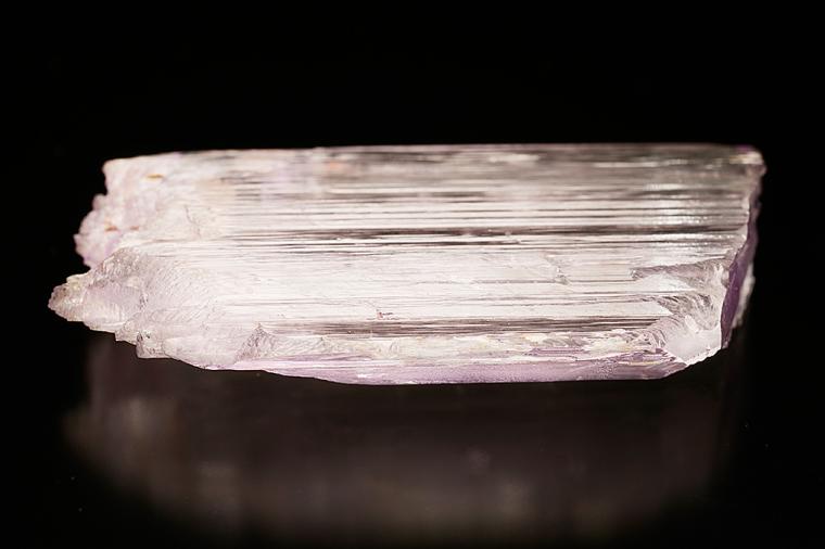 SPODUMENE var. Kunzite