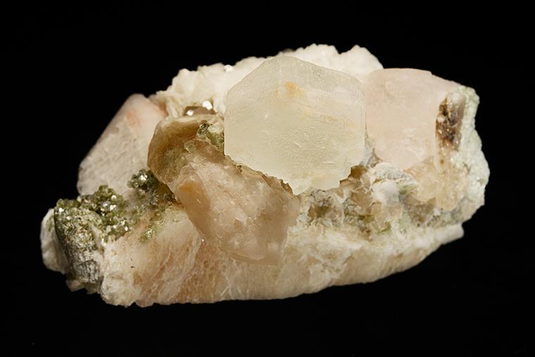 BERYL var. Morganite/Aquamarine with QUARTZ and ALBITE on MICROCLINE
