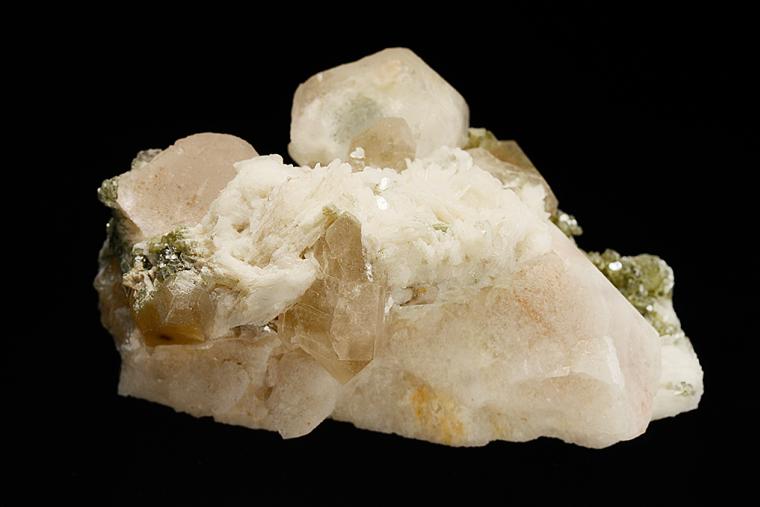 BERYL var. Morganite/Aquamarine with QUARTZ and ALBITE on MICROCLINE