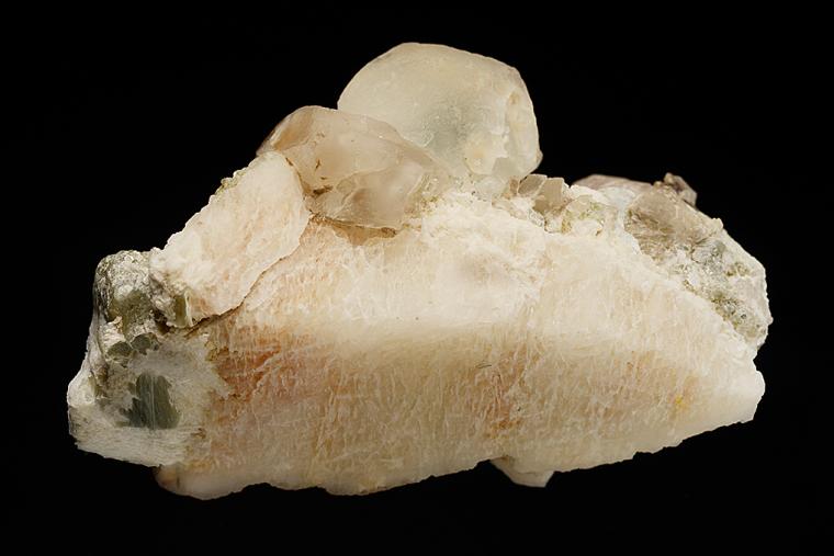 BERYL var. Morganite/Aquamarine with QUARTZ and ALBITE on MICROCLINE