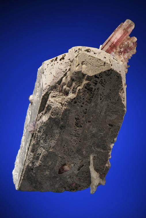 ELBAITE with LEPIDOLITE and ALBITE var. Cleavelandite on MICROCLINE (Baveno twin)