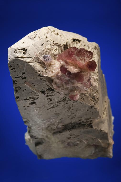 ELBAITE with LEPIDOLITE and ALBITE var. Cleavelandite on MICROCLINE (Baveno twin)