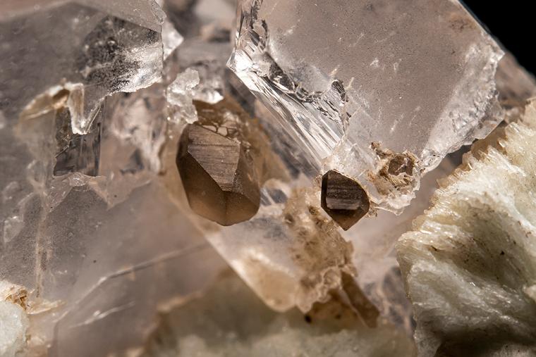 BERYL var. Morganite on ALBITE var. Cleavelandite