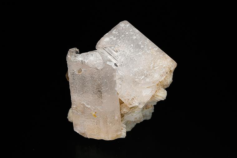 BERYL var. Morganite on ALBITE var. Cleavelandite