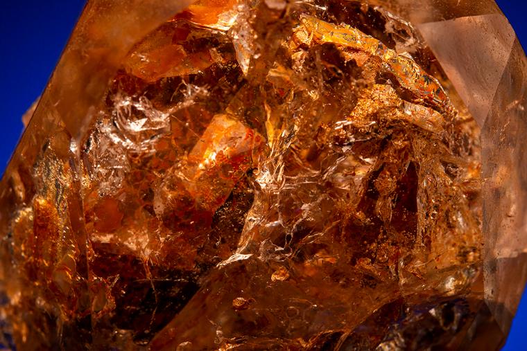 BERYL var. Morganite