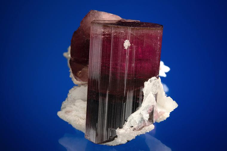 ELBAITE with STILBITE (repaired)