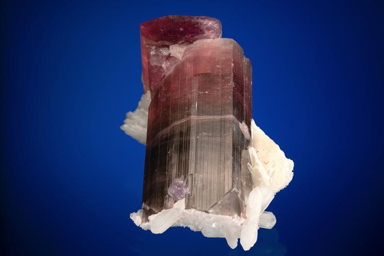 ELBAITE with STILBITE (repaired)