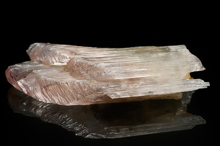 SPODUMENE var. Kunzite