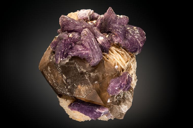 LEPIDOLITE with QUARTZ on ALBITE var. Cleavelandite
