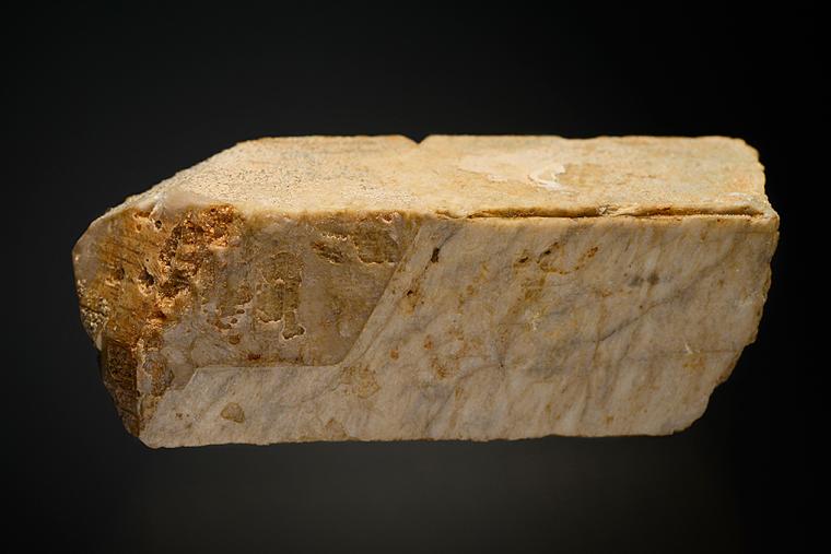 APATITE on MICROCLINE (Baveno twin)