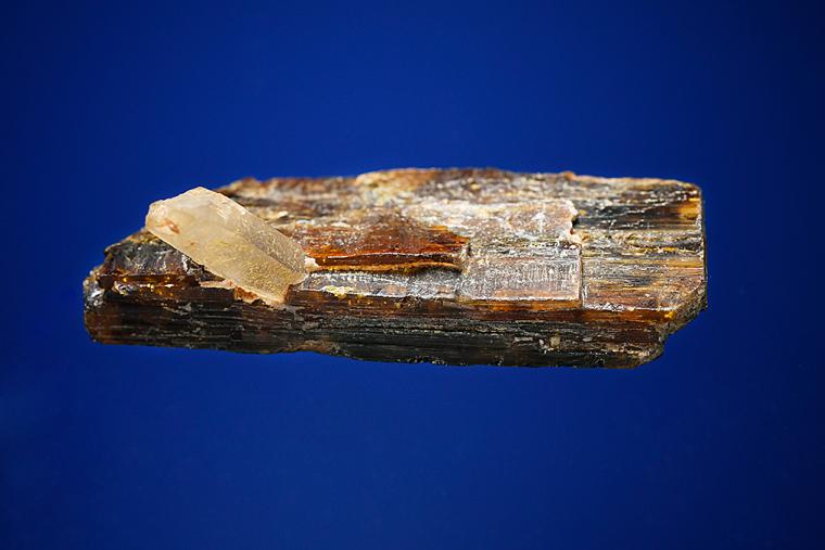 STIBIOTANTALITE with QUARTZ