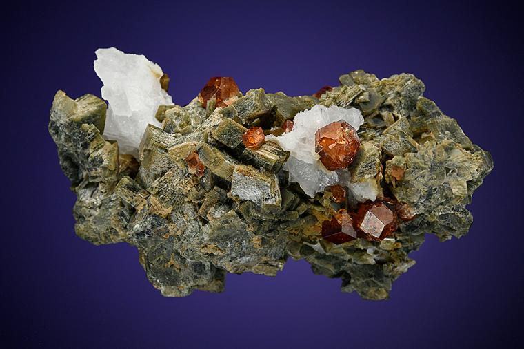 GROSSULAR on DIOPSIDE