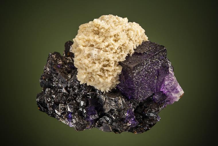 BARITE and FLUORITE on SPHALERITE